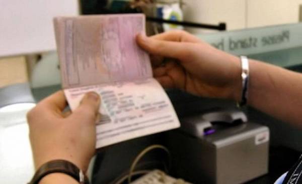 2 Ιρακινές με πλαστά ισραηλινά διαβατήρια στο Αεροδρόμιο Καλαμάτας