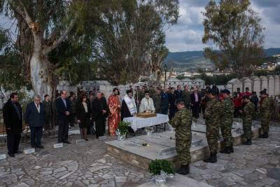 Στο κοιμητήριο λειτούργησε ο μητροπολίτης Μεσσηνίας το Ψυχοσάββατο 