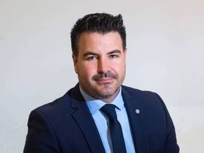 Καλαμάτα: Προεκλογική ομιλία του υποψηφίου δημάρχου Παναγιώτη Χειλά