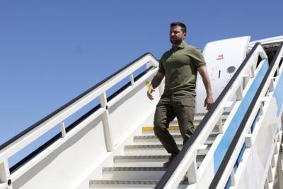 Πρωτοφανείς αιχμές Ζελένσκι κατά Μπάιντεν