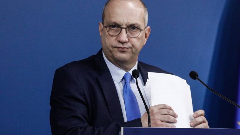 Γ. Οικονόμου: Είναι πρόωρο αυτή τη στιγμή να μιλήσουμε για χαλάρωση των μέτρων και να εκπέμψουμε αυτό το μήνυμα