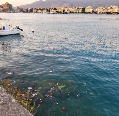 Η ρεστία έβγαλε στην επιφάνεια τα σκουπίδια