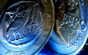 Υποχωρεί το ευρώ εν αναμονή Eurogroup