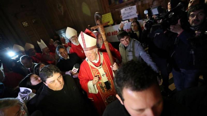 Χιλή: Η εισαγγελία ζητεί από το Βατικανό στοιχεία για ιερωμένους που κατηγορούνται για σεξουαλική κακοποίηση ανηλίκων