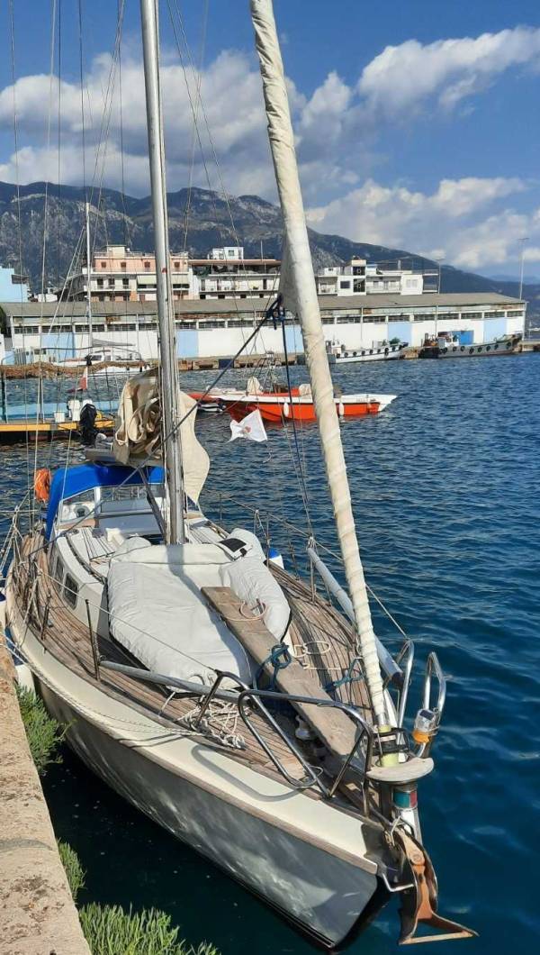 Σύλληψη δύο Τούρκων σε ιστιοφόρο στο λιμάνι της Καλαμάτας