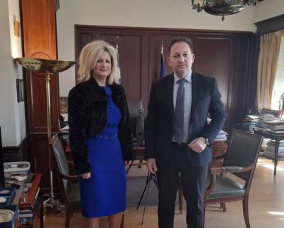 Γεωργακοπούλου σε Πέτσα για οικία Μαρίας Κάλλας