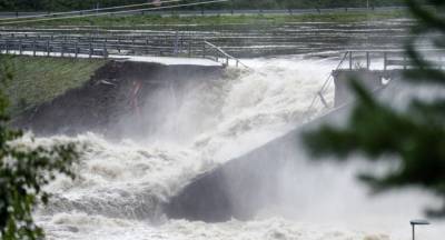 Στο έλεος της κακοκαιρίας η Νορβηγία: Έσπασε φράγμα, πλημμύρισαν δρόμοι, εκκενώθηκαν κοινότητες (Βίντεο)