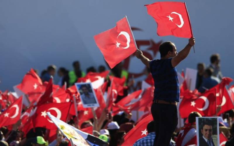 Die Welt: Η Τουρκία έχει κάνει μεγάλα βήματα μακριά από την ΕΕ