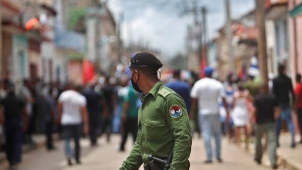 Πρωτοφανείς αντικυβερνητικές διαδηλώσεις στην Κούβα