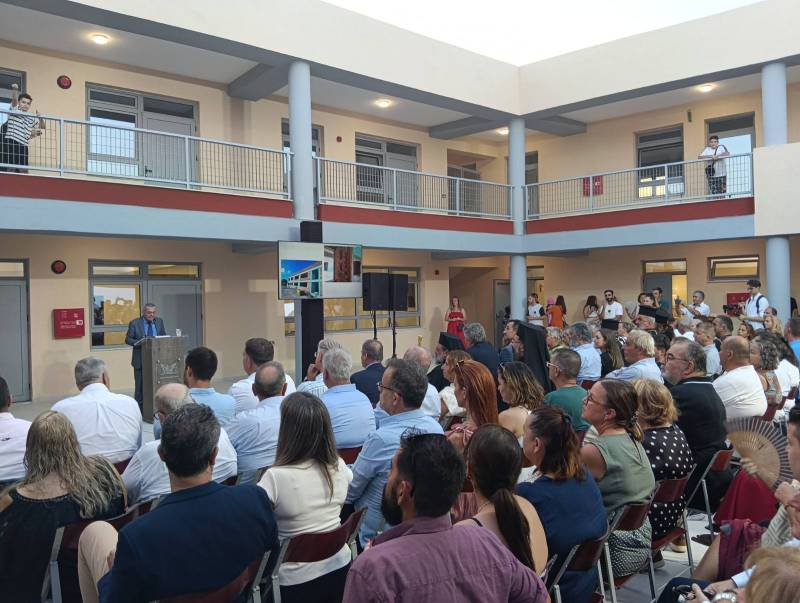 Εγκαινιάστηκε το νέο Γυμνάσιο - Λύκειο Κορώνης (φωτογραφίες)