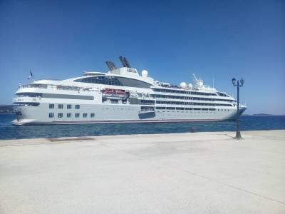 Το γαλλικό κρουαζιερόπλοιο &quot;Le Lyrial&quot; σε Πύλο και Καλαμάτα