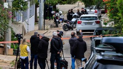 Γλυφάδα: 46χρονος σκότωσε τον πατέρα του – Είχε δολοφονήσει και τη μητέρα του το 2014 (βίντεο)