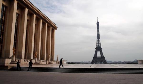 Γαλλία: Έως τέλη Μαρτίου θα κορυφωθεί το κύμα πανδημίας στη χώρα