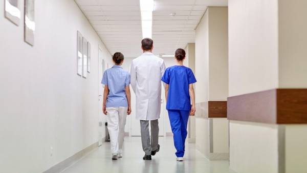 Βελόπουλος για ελλείψεις γιατρών στα Νοσοκομεία Καλαμάτας και Κυπαρισσίας