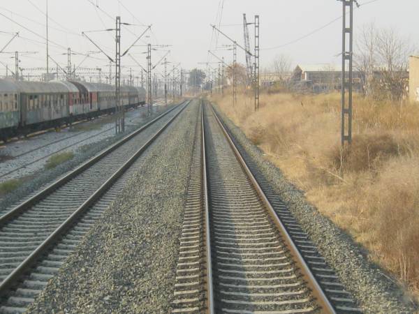 Εκλεβάν μέταλλα και καλώδια από το σιδηροδρομικό δίκτυο του ΟΣΕ