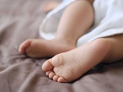 Πάτρα: Στο νοσοκομείο μωρό 7 μηνών - Φέρει χτυπήματα στο κεφάλι (Βίντεο)