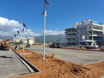 Ολοκληρώνεται η διαμόρφωση πάρκινγκ στην παραλία της Καλαμάτας