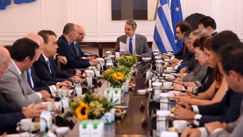 Συνεδριάζει το Υπουργικό Συμβούλιο: Ακρίβεια, νέα σχολική χρονιά και χωροταξικά η ατζέντα της συνεδρίασης