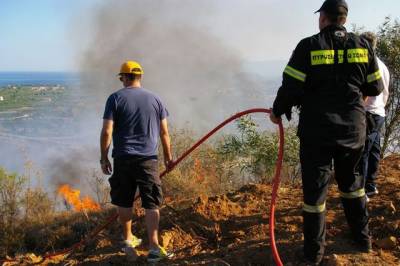 Σε ύφεση η πυρκαγιά στη Σίνα Γυθείου - Υπό έλεγχο στον Ταΰγετο