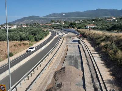 Ενα χρόνο πίσω το αντιπλημμυρικό στον περιφερειακό αυτοκινητόδρομο