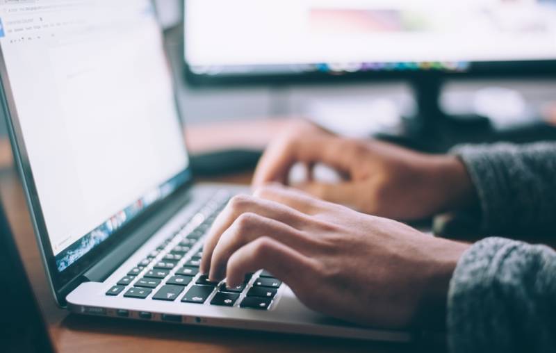 Youth Pass: Ξεκίνησαν οι αιτήσεις - Τα κριτήρια για τους δικαιούχους (Βίντεο)