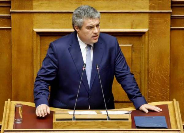 Ο Χρυσομάλλης στη Βουλή για την ανεργία
