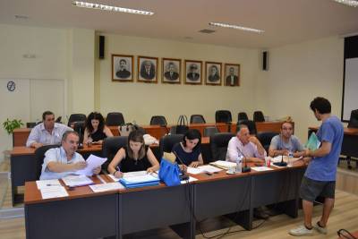 Μικρό ενδιαφέρον για τις καντίνες στο Δήμο Τριφυλίας