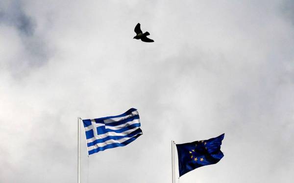 Αγκελα Μέρκελ: Δεν σχεδιάζουμε έξοδο της Ελλάδας από το ευρώ