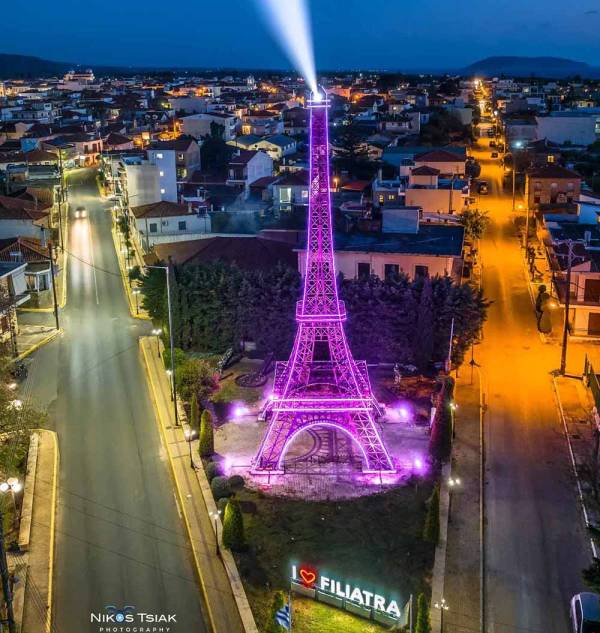 Εντυπωσιακός φωτισμός του Πύργου του Άιφελ στα Φιλιατρά