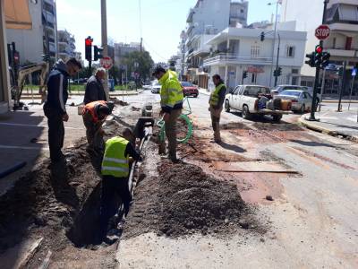 Καλαμάτα: Με δυσκολία η κυκλοφορία Φαρών και Βασ. Γεωργίου λόγω των έργων ύδρευσης
