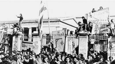 Πρωτοβουλία για τα 50 χρόνια από την εξέγερση του Πολυτεχνείου με στόχο τη «διατήρηση της ιστορικής μνήμης»