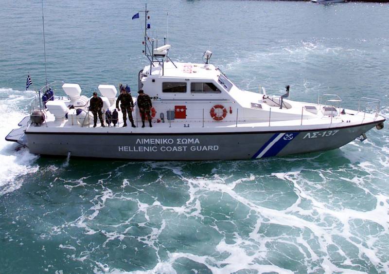 Κατασχέθηκε σκάφος με 14 μετανάστες ανοιχτά της Πάργας