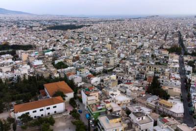 Χρέη στην εφορία: Ξεκινούν οι e-πλειστηριασμοί – Ποιοι οφειλέτες είναι στο στόχαστρο