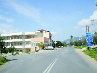 Καλαμάτα: Μπάχαλο το καλοκαίρι χωρίς κόμβο στο "Φωτεινή"