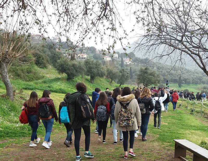 750 μαθητές από την Ιταλία ξεναγήθηκαν στην Αρχαία Μεσσήνη