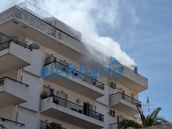 Πυρκαγιά σε διαμέρισμα στο κέντρο της Καλαμάτας (βίντεο)