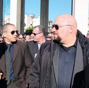 Τέσσερις βουλευτές «πιστολέρος» στην κηδεία Ντερτιλή
