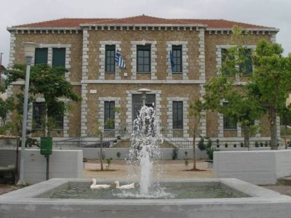 Αίτημα των υπαλλήλων του ΤΕΙ Πελοποννήσου: “Η έδρα των διοικητικών υπηρεσιών του Πανεπιστημίου στην Καλαμάτα”