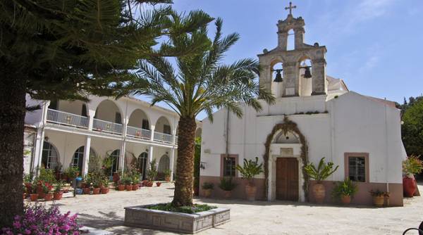 Ηράκλειο: Ιερόσυλοι έκλεψαν τάματα από εικόνες στη Μονή Παλιανής