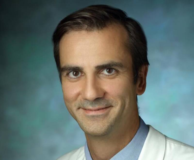Πέτρος Καρακούσης: Ο Μεσσήνιος καθηγητής με την ομάδα του στο Johns Hopkins αναπτύσσουν εμβόλιο για τον κορονοϊό