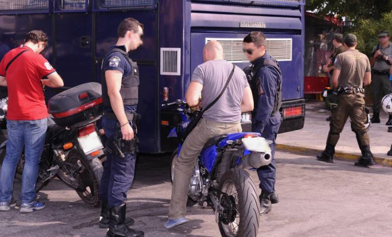 Πάνω από 2.300 κλήσεις πανελλαδικά για κράνος