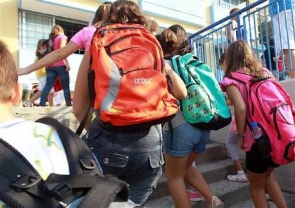 Αγονος ο διαγωνισμός για τη μεταφορά των μαθητών