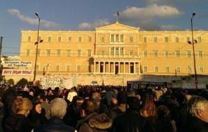 Δημοσκόπηση: Συμφωνία άμεσα θέλουν 7 στους 10 Έλληνες - Στις 15 μονάδες η διαφορά ΣΥΡΙΖΑ- ΝΔ