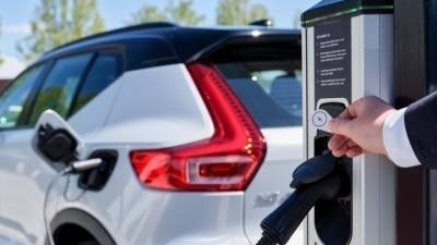 Ισχυρή αύξηση των πωλήσεων ηλεκτρικών αυτοκινήτων σε όλο τον κόσμο