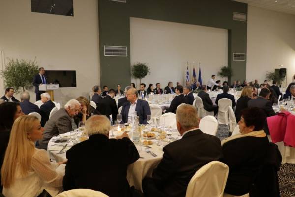 Ο δήμαρχος Καλαμάτας στο επίσημο γεύμα της Υπαπαντής: “Κλιματικό Συμβόλαιο και θωράκιση της πόλης στόχοι για το 2023”