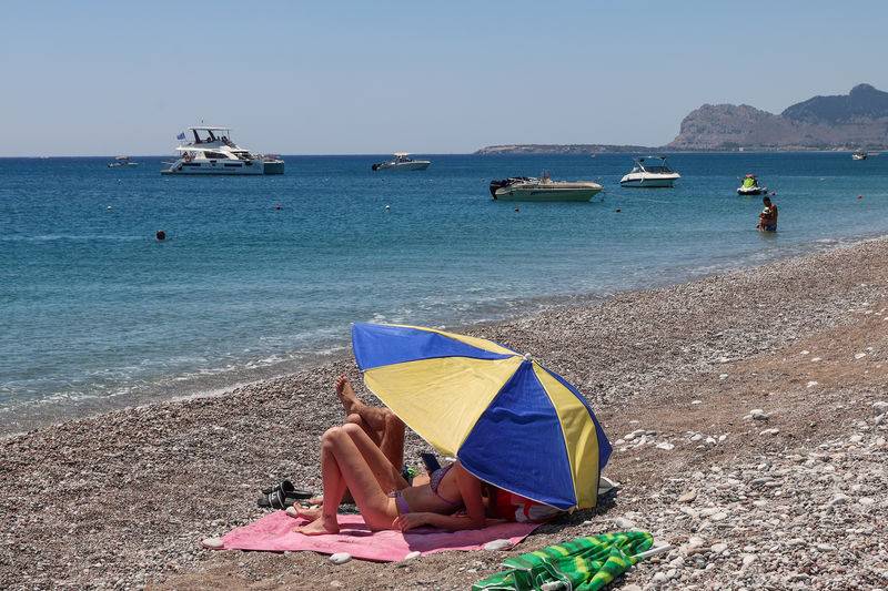 Καιρός - Αγίου Πνεύματος: Καλοκαιρινό σκηνικό το τριήμερο (Βίντεο)