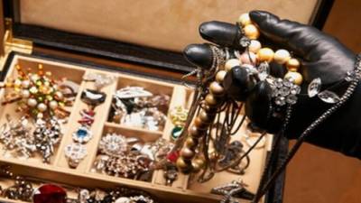 Προφυλακίστηκαν οι τρεις συλληφθέντες για τη διάρρηξη κοσμηματοπωλείου στην Αμαλιάδα