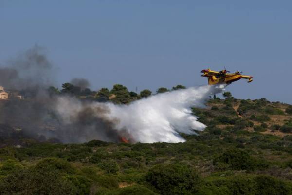 Πενήντα πυρκαγιές το τελευταίο 24ωρο - Πολύ υψηλός κίνδυνος και σήμερα στην Πελοπόννησο