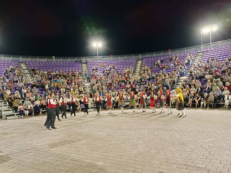 Με επιτυχία το 5ο Αντάμωμα Χορευτικών Συλλόγων στην Καλαμάτα - Διήμερο γεμάτο χορό, μουσική και παράδοση