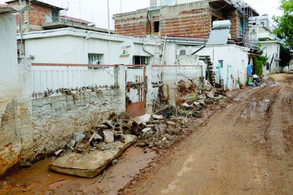 Απόφαση για μείωση νερού στους πλημμυροπαθείς της Καλαμάτας